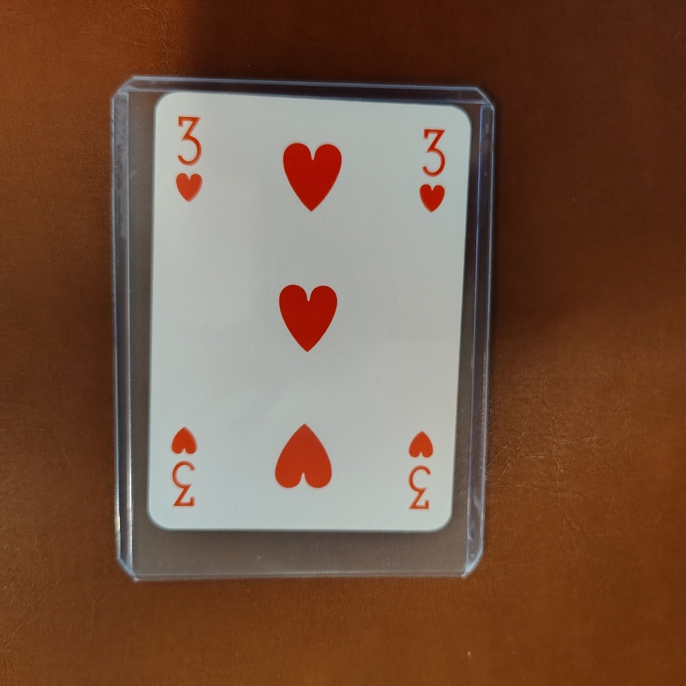 Gucci Red And Gold 3 Of Hearts Playing Card - Picture 2 of 2